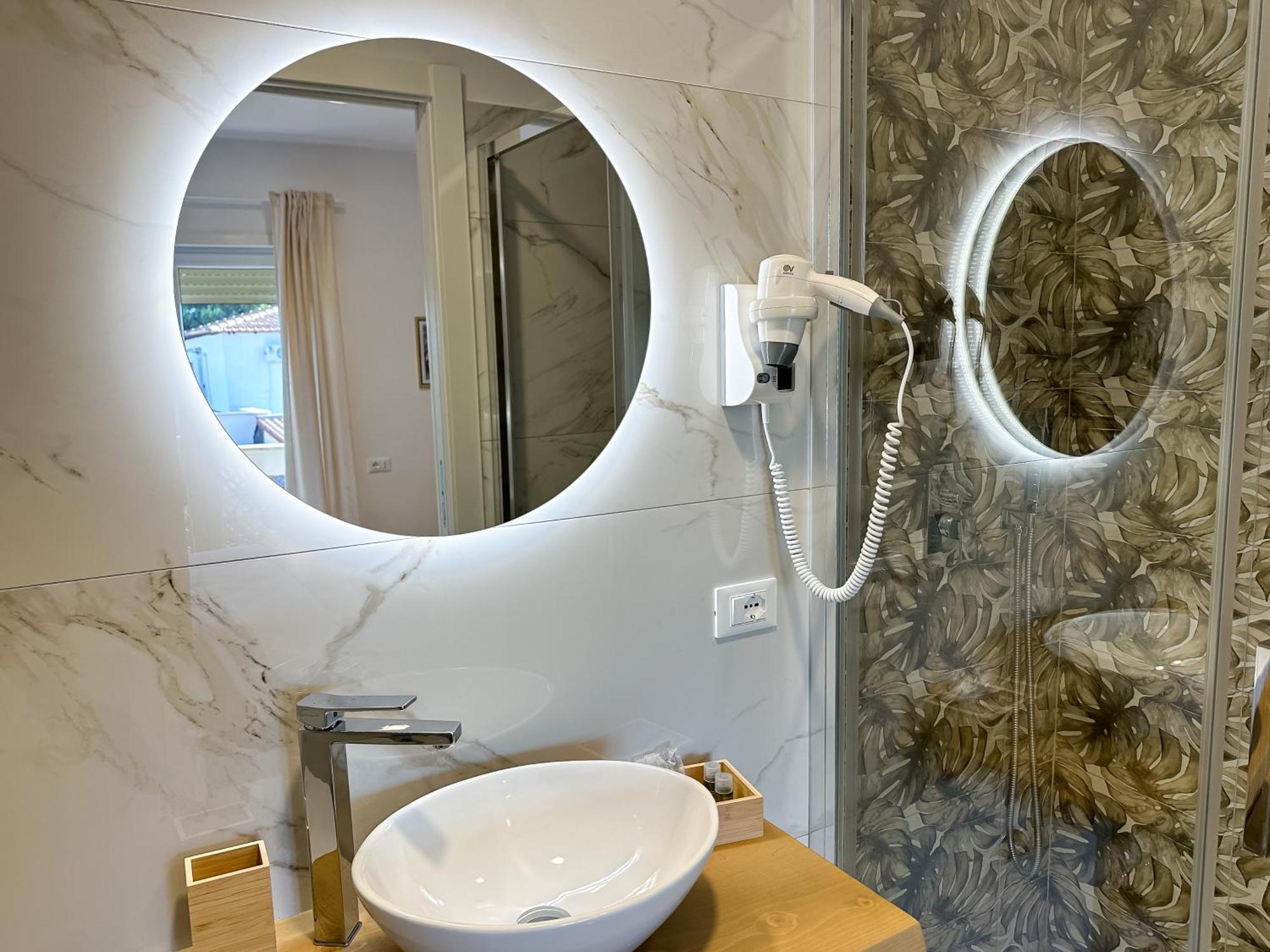 Isola 163 Guest House Φιουμιτσίνο Εξωτερικό φωτογραφία