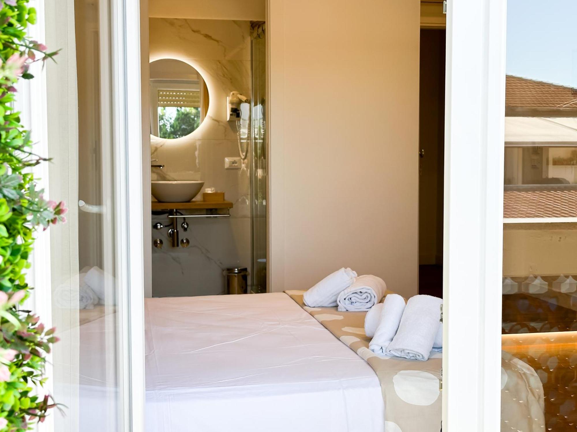 Isola 163 Guest House Φιουμιτσίνο Εξωτερικό φωτογραφία
